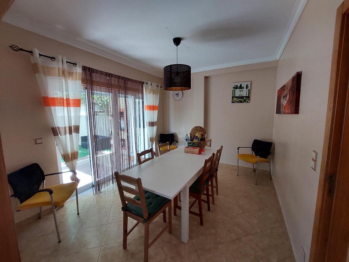 A Family House In Santa Cruz, Torres Vedras Villa Silveira  Exteriör bild